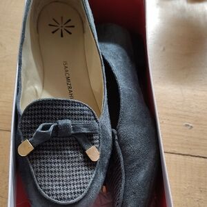 Isaac Mizrahi Women's Charcoal Loafers with Bow Accent